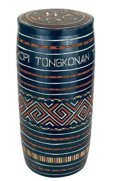 Bild von Kopi Tongkonan Toraja-Holzfass